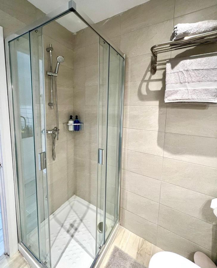 Menorca Chic Apartment Near Beach & Harbour Cala en Bosch Dış mekan fotoğraf